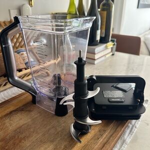 Ninja Blender - High-performance blender with a clear pitcher.